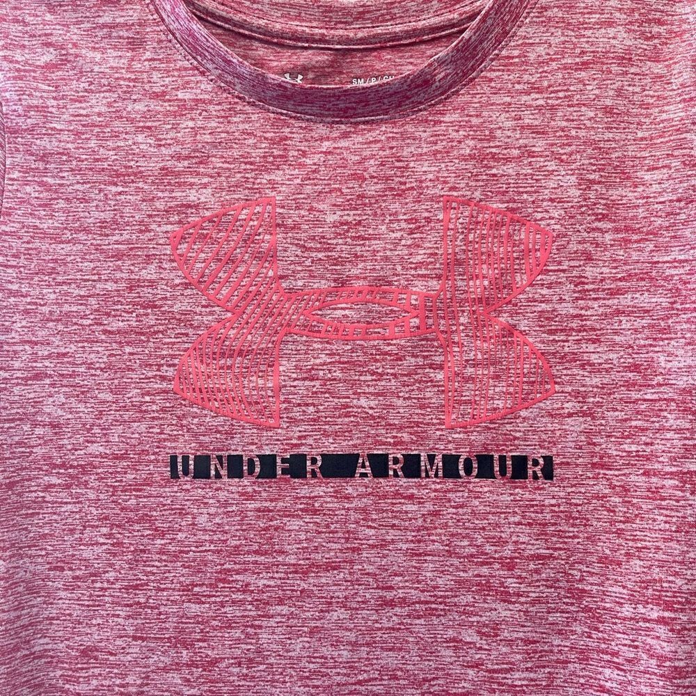 EUC.  Ladies’ Under Armour lightweight red short sleeve shirt. - Picture 2 of 4